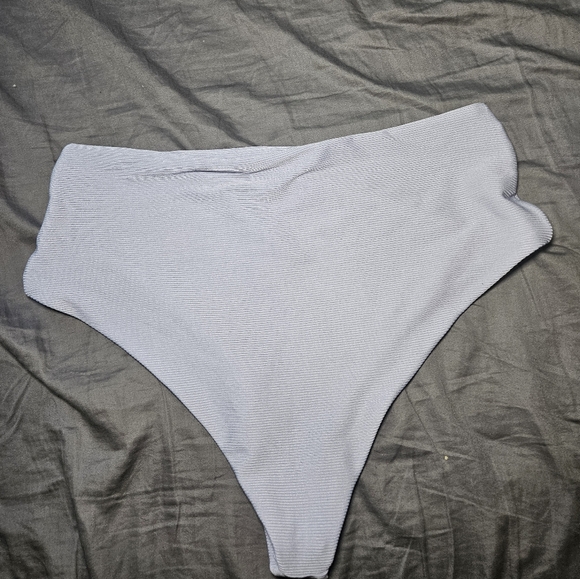 Swim bottoms - Picture 3 of 3